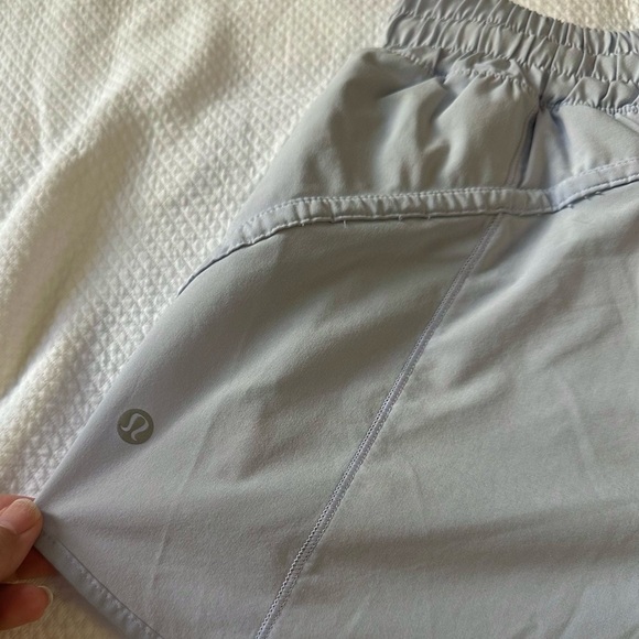 Lululemon Track That Mid-Rise Lined Short 5" Blue Linen SZ 6 - Picture 7 of 7